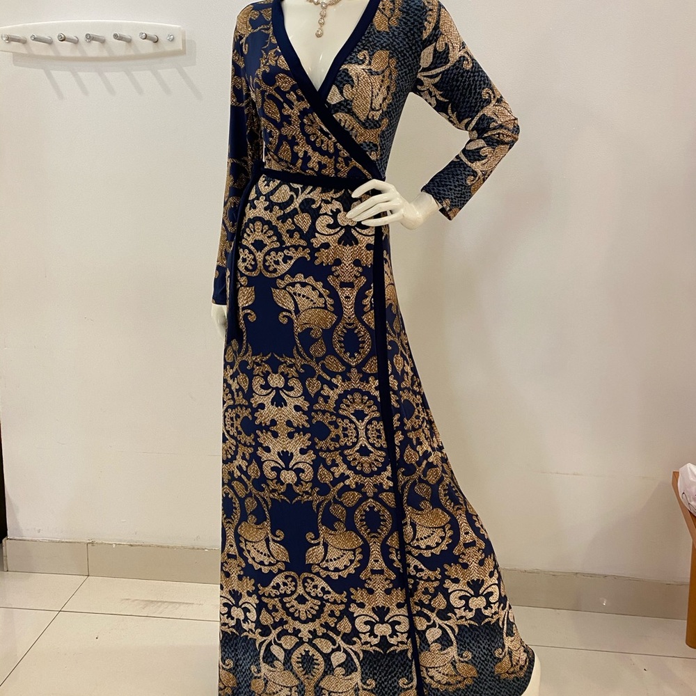True light long dress Made in the USA size M